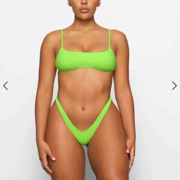 Skims Signature Swim Micro Scoop Bikini Top Neon Green Size Small - Picture 1 of 12